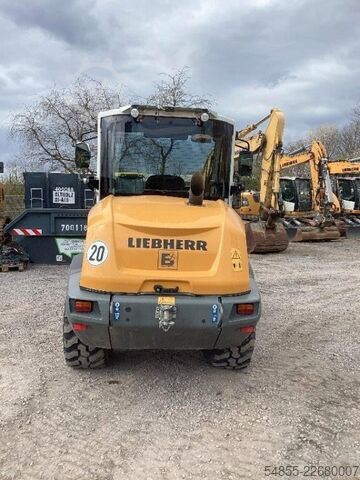 Radlader LIEBHERR L506 Compact