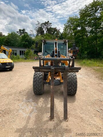 Radlader LIEBHERR L506 Compact
