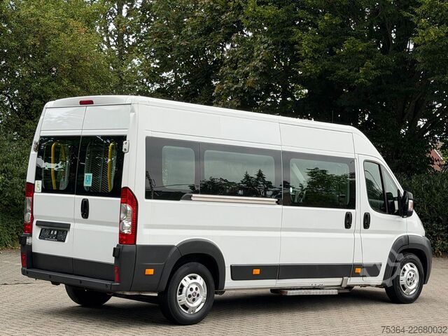 Kleinbus FIAT Ducato 2.3 Multijet Maxi 5 Sitze Rollstullift