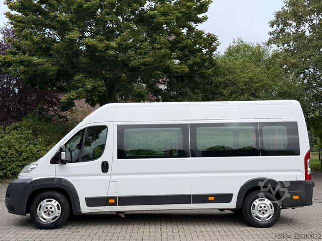 Kleinbus FIAT Ducato 2.3 Multijet Maxi 5 Sitze Rollstullift