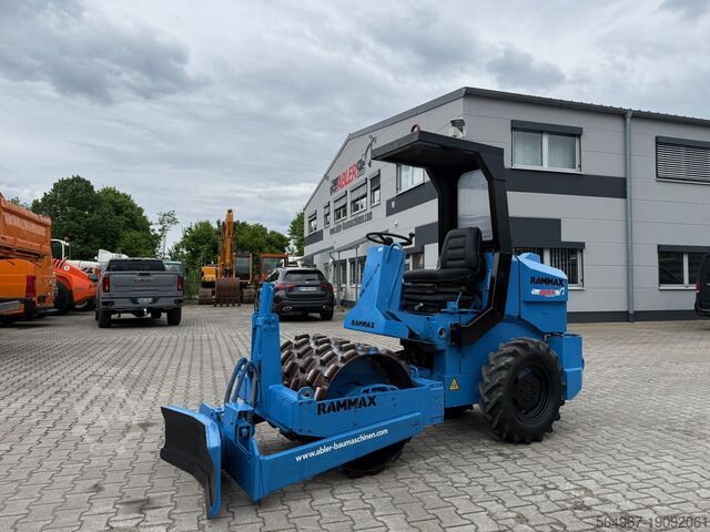 Walzenzug RAMMAX RW1800 SPT Erdbauwalze mit Schild