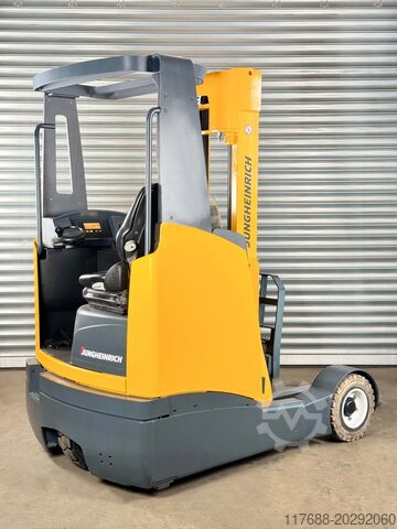 Reach trucks Jungheinrich ETV C20