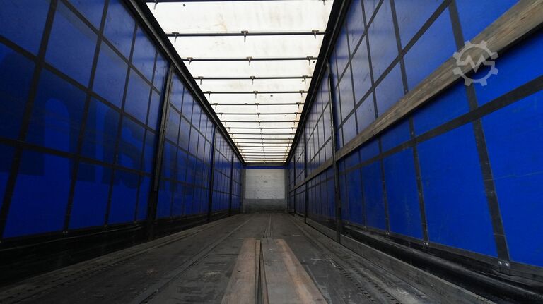 Sliding tarpaulins Schmitz 3 AXLE CURTAINSIDE TRAILER