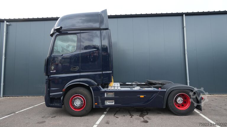 Standard-SZM Mercedes-Benz Actros 1945 GigaSpace tractor unit