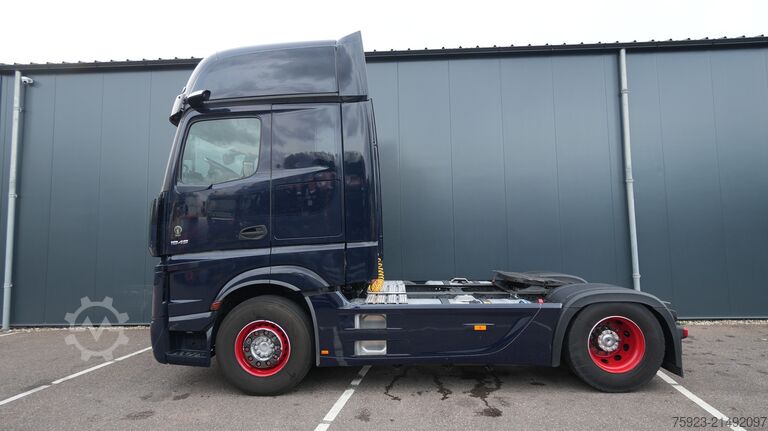 Standard-SZM Mercedes-Benz Actros 1945 GigaSpace tractor unit