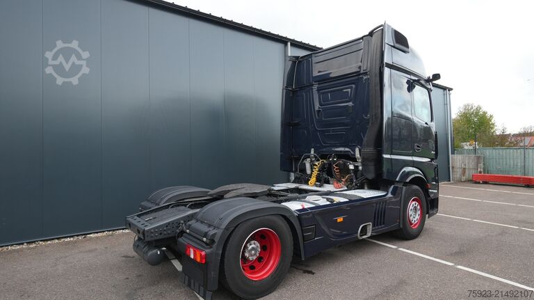 Standard-SZM Mercedes-Benz Actros 1945 GigaSpace tractor unit