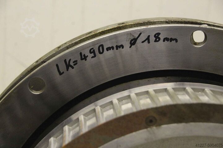 Slewing ring with toothed belt pulley unbekannt 520/520/H200 mm