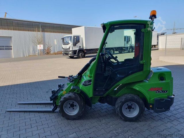 Radlader AVANT_TECNO 530 / nur 126h! /  Inkl. Anbaugeräte! / 2018