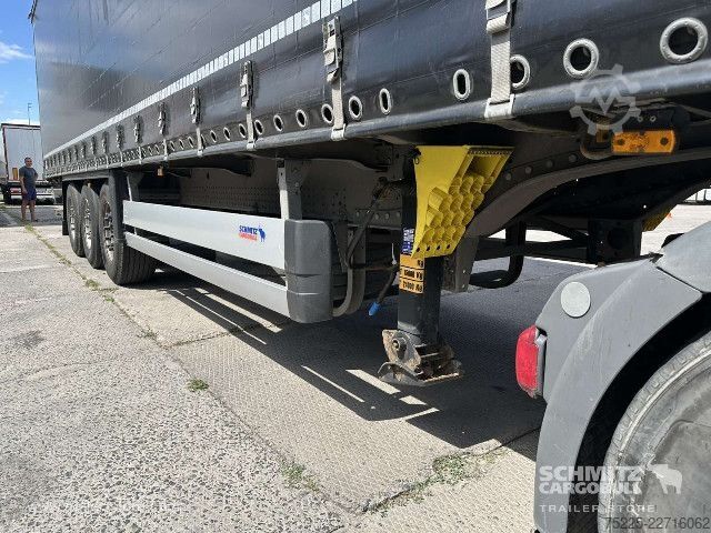 Auflieger mit Pritsche & Plane Schmitz Cargobull Curtainsider Standard