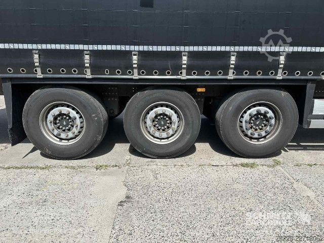 Auflieger mit Pritsche & Plane Schmitz Cargobull Curtainsider Standard