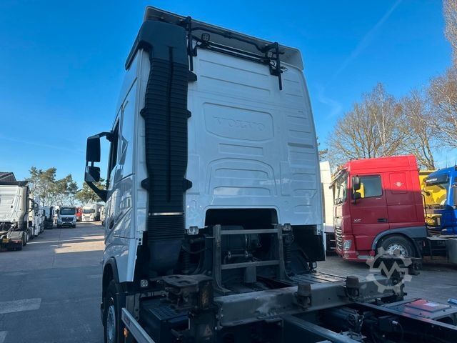 Swap body truck VOLVO FH500 6x2 BDF Multi Euro6D Lift/Lenk RETARDER