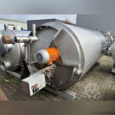 7000-liter insulated mixing tank made of V2A stainless steel with propeller agitator. S17373