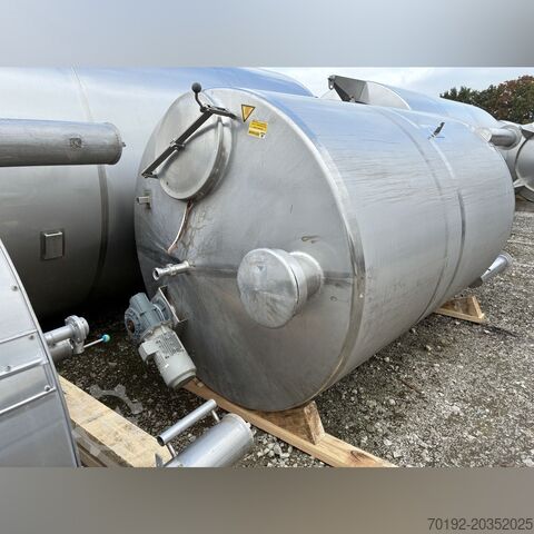 6700 liter vertical mixing tank made of V2A with propeller agitator. S17377
