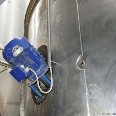 130,000 liter insulated storage tank made of V2A APV Rosista GmbH K0178