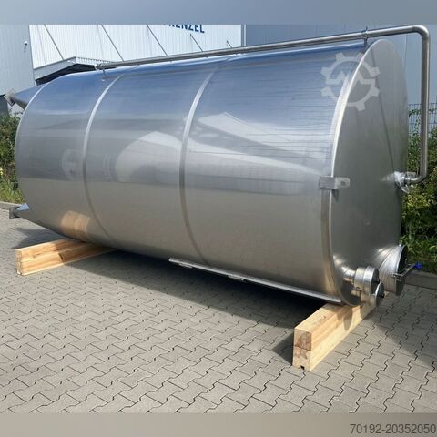 15,000 litre vertical storage tank made of V4A with side-mounted propeller agitator S17321