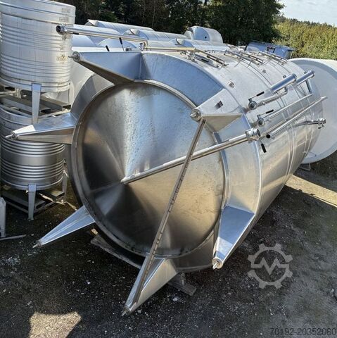 39,000-liter storage tank with 3 chambers (3 x 13,000 liters) made of V4A stainless steel Arsilac S17295