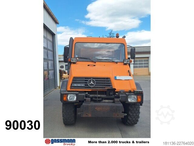 Special purpose truck Unimog U 130 4x4, Kipper, Zapfwelle vorne+hinten,