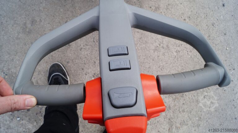 Hochhubwagen Jungheinrich Ameise PSE 1.2 Li-Ion