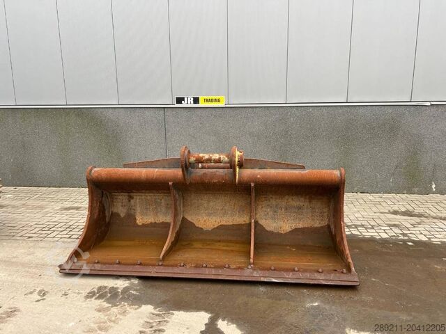 Schaufel Volvo EC 480 E L coupler + bucket