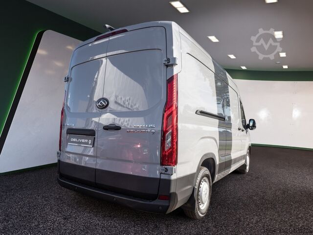 High top van Maxus DELIVER 9