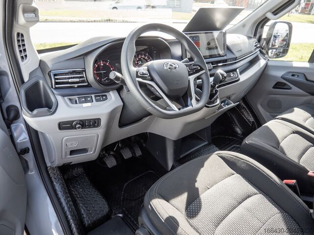 High top van Maxus DELIVER 9