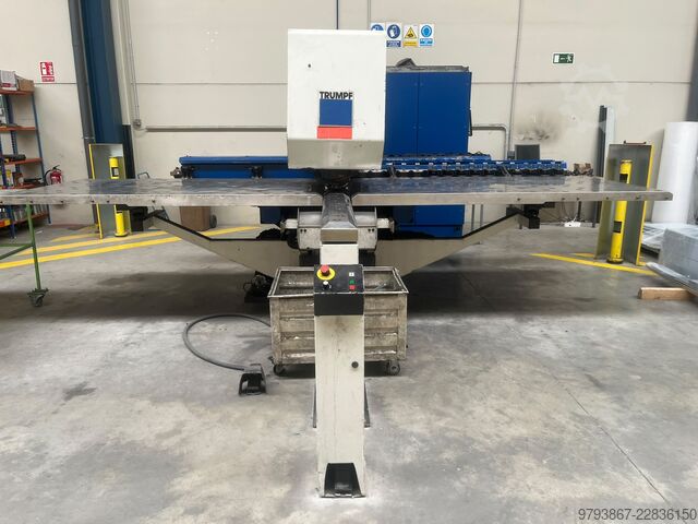 Punching machine TRUMPF TRUMATIC 200