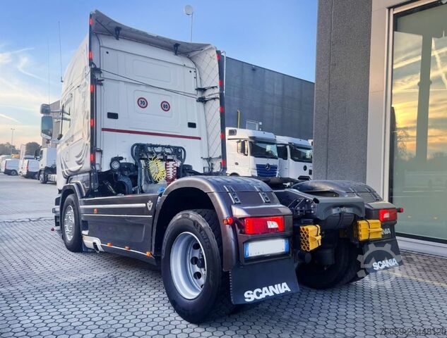 Standard tractor unit SCANIA R730 V8