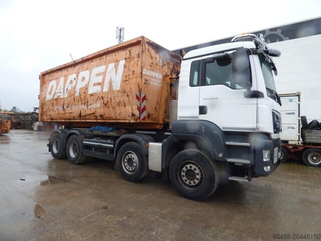 Abrollkipper (amtl. KZ: NE-PD 777) MAN TGS 35.510