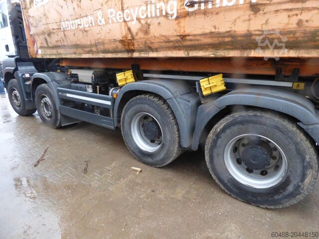 Abrollkipper (amtl. KZ: NE-PD 777) MAN TGS 35.510