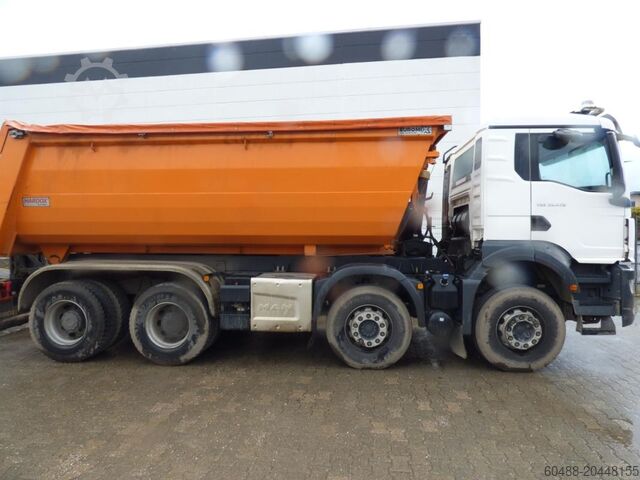 Muldenkipper (amtl. KZ: NE-PD 7777) MAN TGS 35.470