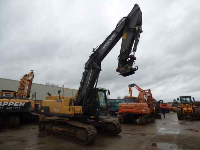 Hydraulic crawler excavator VOLVO EC250DNL