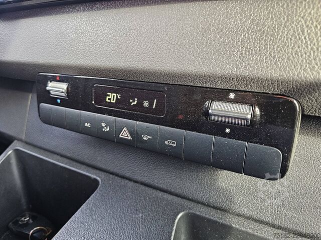 High-roof van MERCEDES-BENZ SPRINTER 317 L2H2 Mbux10 LED
