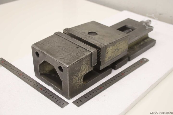 Maschinenschraubstock unbekannt Spannweite 185 mm