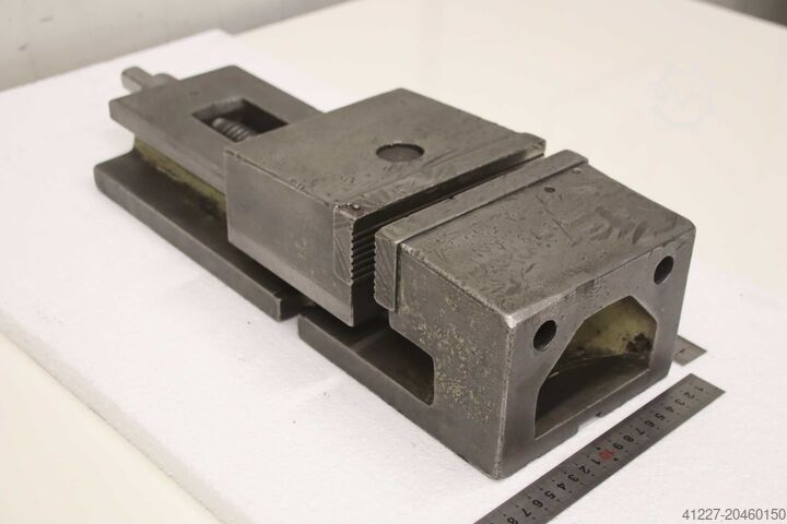 Maschinenschraubstock unbekannt Spannweite 185 mm