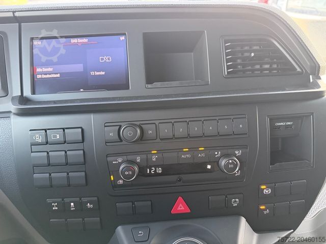 Abrollkipper MAN TGX 26.520 6x2-4 LL Abroller Hyva Titanium