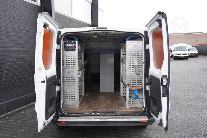 Delivery van Opel Vivaro 1.6 CDTI EURO 6 - Airco - Navi - Cruise ...