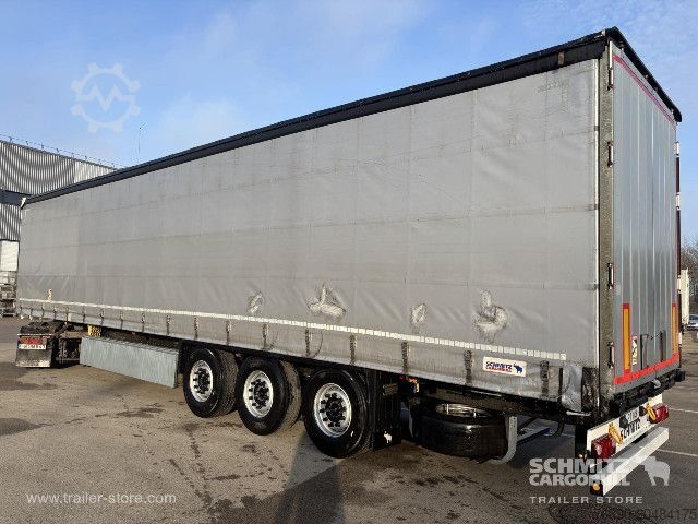 Auflieger mit Pritsche & Plane Schmitz Cargobull Semitrailer Curtainsider Standard