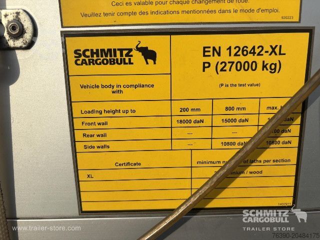 Auflieger mit Pritsche & Plane Schmitz Cargobull Semitrailer Curtainsider Standard