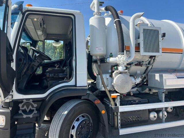 Abrollkipper IVECO IVECO EUROCARGO 180E28 CON CISTERNA SPURGO