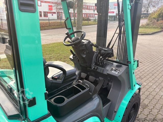 Dieselstapler Mitsubishi FD25N3