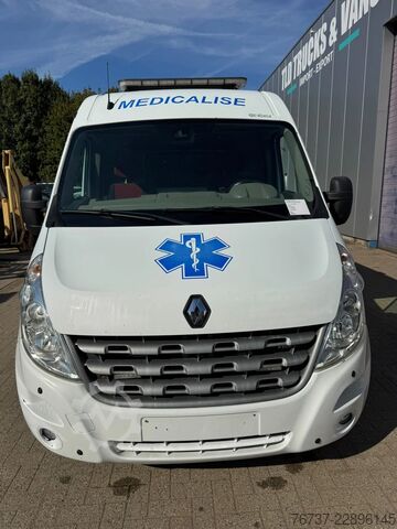 Rettungswagen Renault Master **EURO 5-BELGIAN ORIGINE-AIRCO**