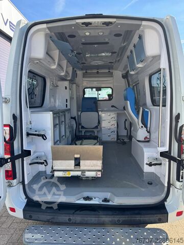 Rettungswagen Renault Master **EURO 5-BELGIAN ORIGINE-AIRCO**