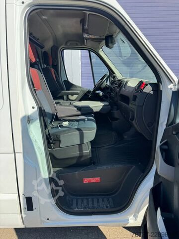 Rettungswagen Renault Master **EURO 5-BELGIAN ORIGINE-AIRCO**