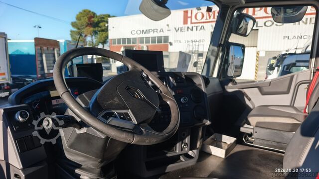 Tow truck RENAULT 26.440 C 6X2 EURO 6 + GRUA HMF