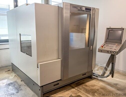 Vertical machining center Deckel Maho DMC 63V