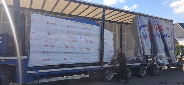 Vertical machining center Haas VC-400