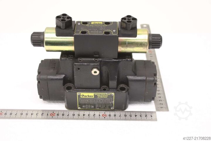Directional control valve Parker D41VW 34 C 4 N J W 75