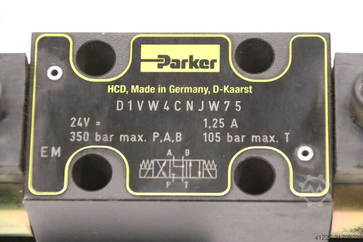 Directional control valve Parker D41VW 34 C 4 N J W 75