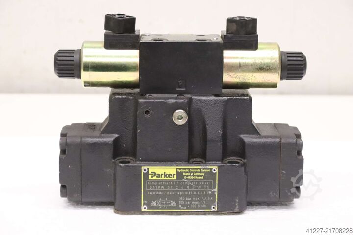 Directional control valve Parker D41VW 34 C 4 N J W 75