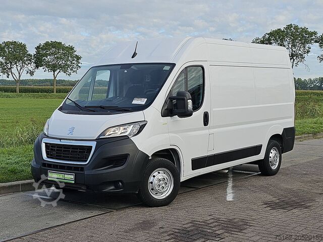 Hochdachkombi PEUGEOT BOXER 2.2 L2H2 Airco Euro6!